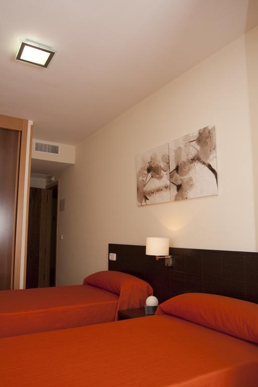 Hostal Granado Madrid Ngoại thất bức ảnh